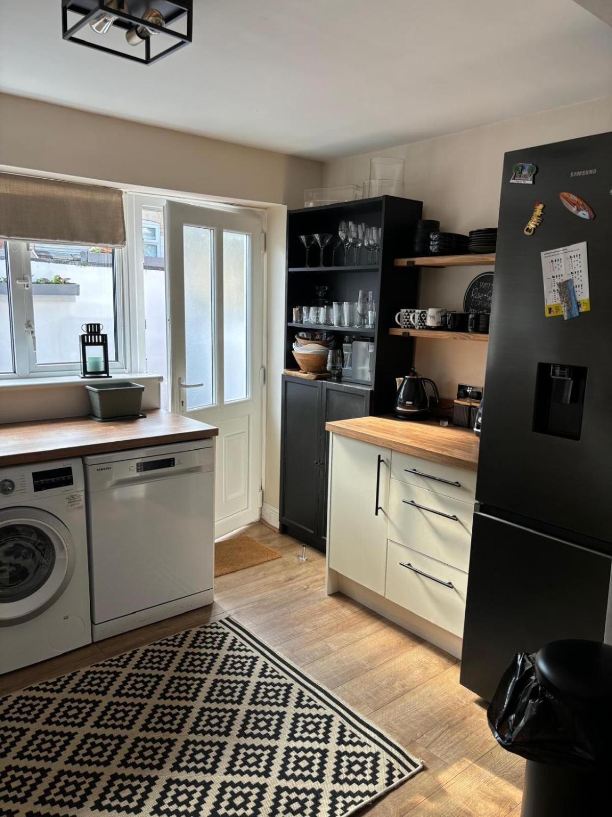 Apartament Seychelles Resident Manchester Zewnętrze zdjęcie